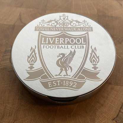 Glassbrikker i rustfritt stål. Liverpool fc motiv.
